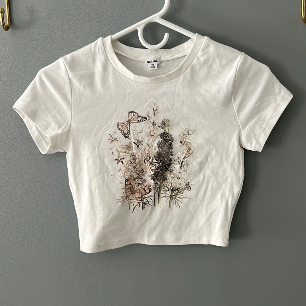 Cropped graphic t-shirt